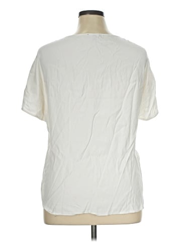 Universal Standard Short Sleeve Blouse (view 2)