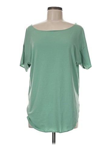 Uniqlo Short Sleeve T-Shirt (view 1)