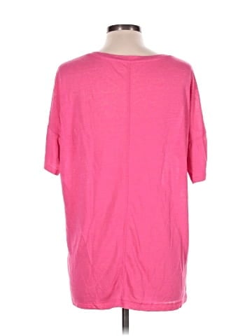 Old Navy Short Sleeve T-Shirt (view 2)