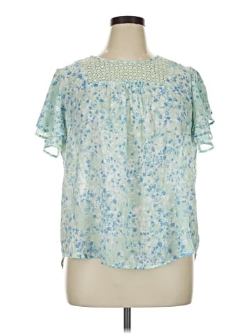 Liz Claiborne Short Sleeve T-Shirt (view 1)