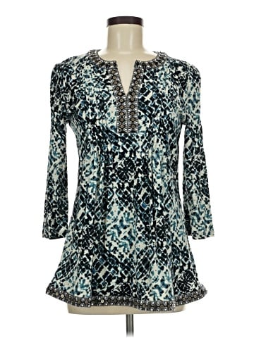 V Cristina 3/4 Sleeve Top (view 1)