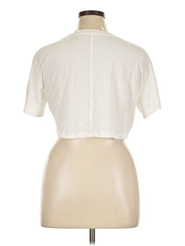 Lululemon Athletica Short Sleeve T-Shirt (view 2)