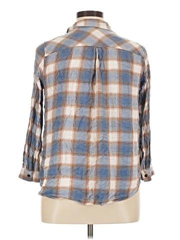 Terra & Sky 3/4 Sleeve Button-Down Shirt (view 2)