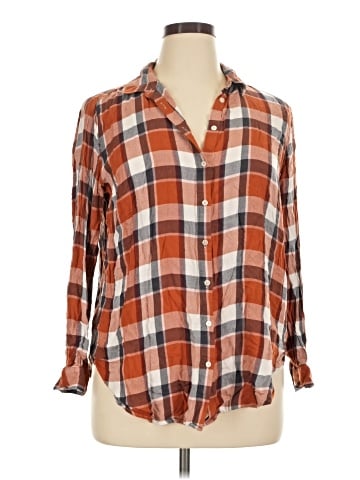 Ann Taylor LOFT Outlet Long Sleeve Button-Down Shirt (view 1)