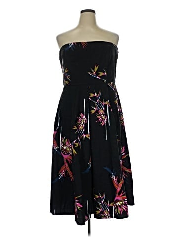 Eva Mendes by New York & Company Cocktail Dress (view 1)