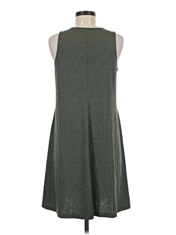 Old Navy Casual Dress (view 2)