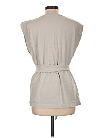Zara Sleeveless T-Shirt (view 2)