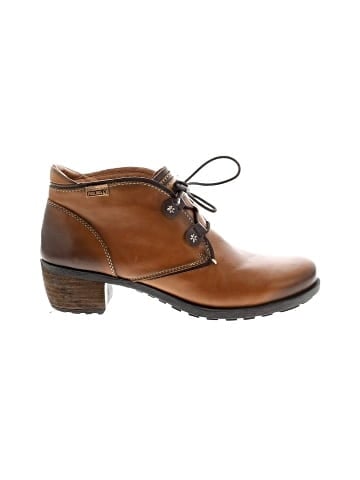 Pikolinos Ankle Boots (view 1)