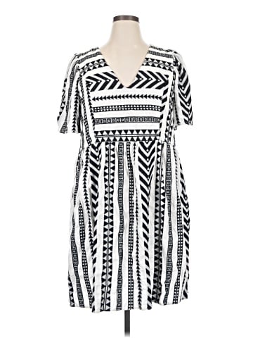 Old Navy Casual Dress (view 1)