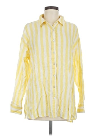 Maurices Long Sleeve Button-Down Shirt (view 1)