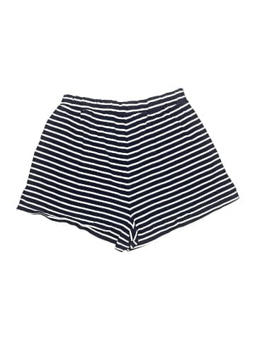 Gap Shorts (view 2)