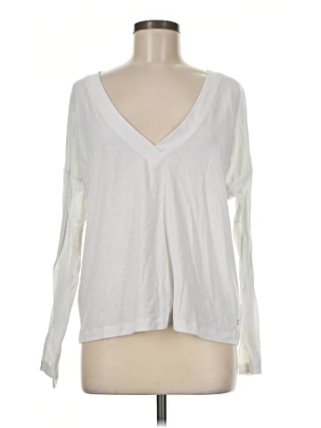 Gap Fit Long Sleeve T-Shirt (view 1)
