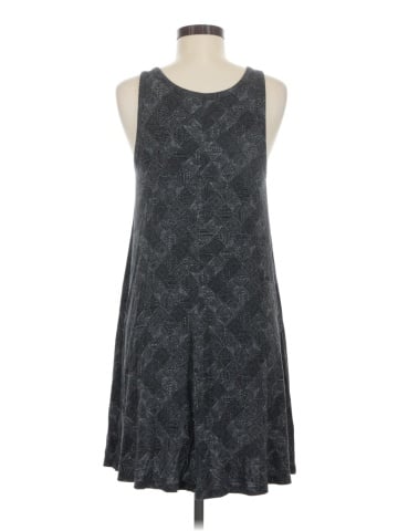Old Navy Casual Dress (view 2)