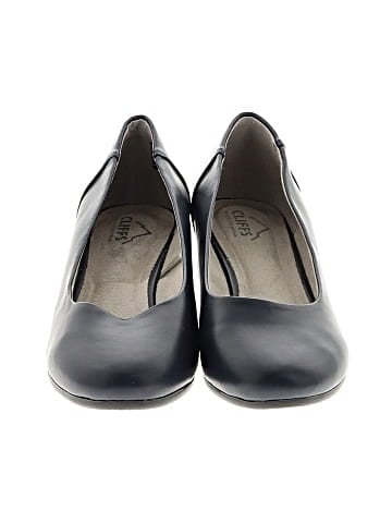 Cliffs by White Mountain Wedges (view 2)