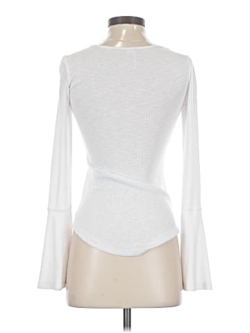 No Boundaries Long Sleeve Top (view 2)