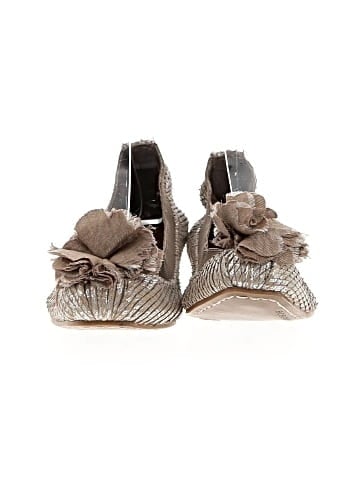 BCBGMAXAZRIA Flats (view 2)