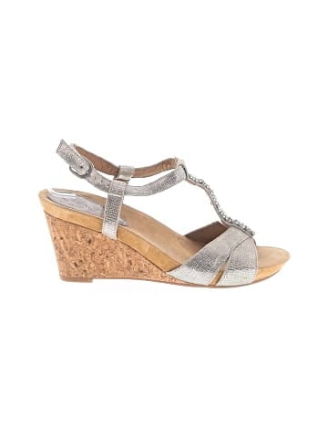 Michelle D. Wedges (view 1)