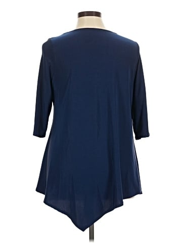 Star Vixen 3/4 Sleeve Top (view 2)