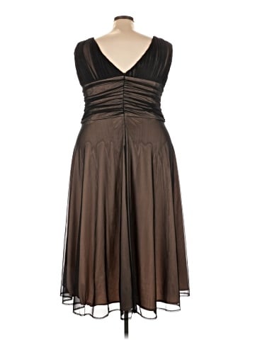 Boutique + Cocktail Dress (view 2)