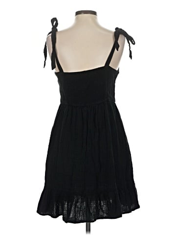 Old Navy Casual Dress (view 2)