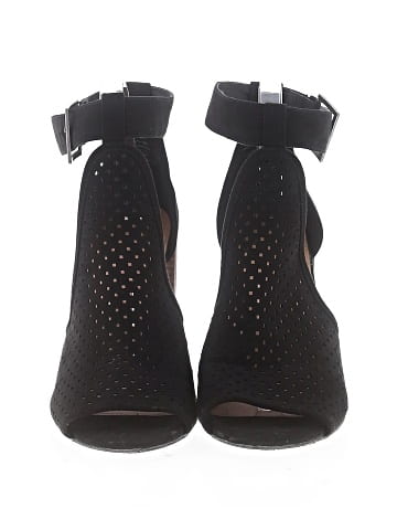 Universal Thread Sandals (view 2)