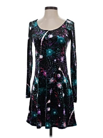 Xhilaration Cocktail Dress (view 1)