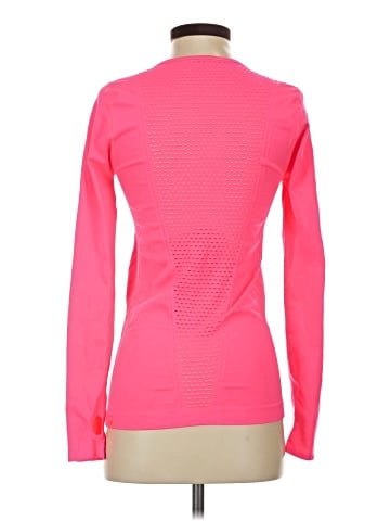 Fabletics Long Sleeve T-Shirt (view 2)