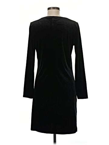 Old Navy Casual Dress (view 2)