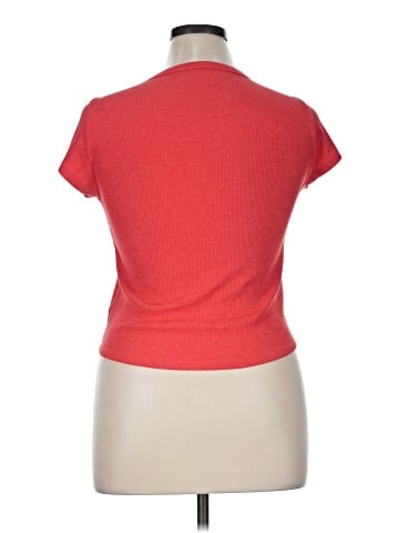 American Eagle Outfitters Short Sleeve T-Shirt (view 2)