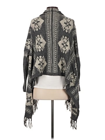 Kerisma Poncho (view 2)
