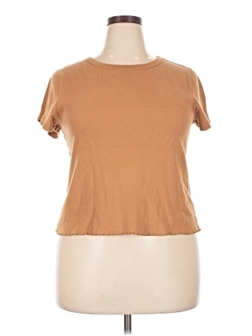 Old Navy Short Sleeve T-Shirt (view 1)