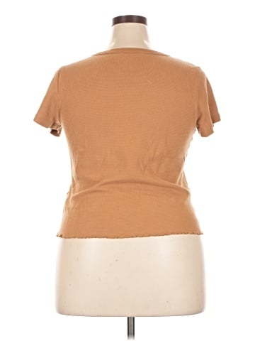 Old Navy Short Sleeve T-Shirt (view 2)