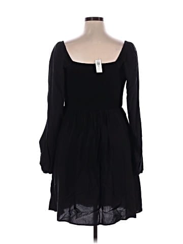 Old Navy Casual Dress (view 2)