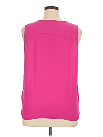 Violet & Claire Sleeveless T-Shirt (view 2)