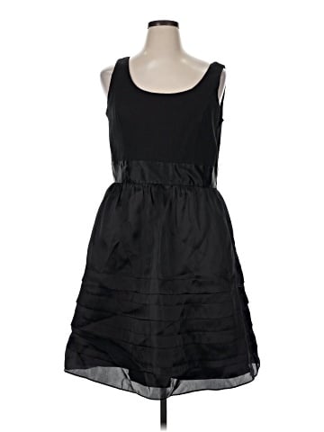 White House Black Market Cocktail Dress (view 1)