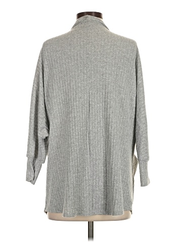 Agnes & Dora Cardigan (view 2)