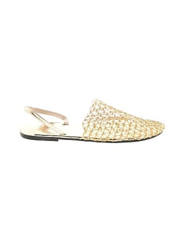 Unbranded Flats (view 1)