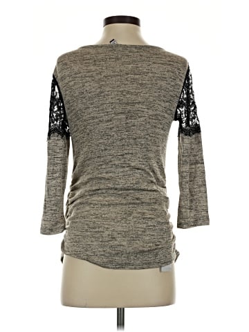 Belly by Design 3/4 Sleeve Top (view 2)