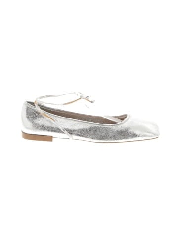 Zara Flats (view 1)