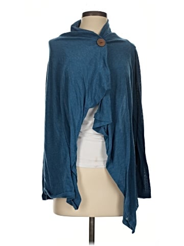 Bobeau Poncho (view 1)