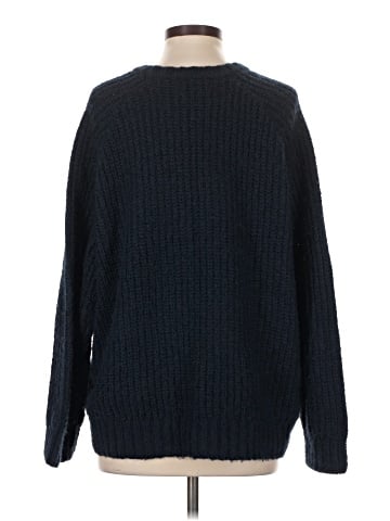 Old Navy Pullover Sweater (view 2)
