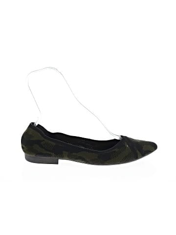 Mia Flats (view 1)