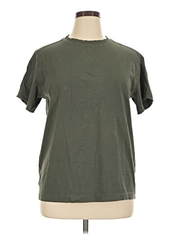 Lululemon Athletica Short Sleeve T-Shirt (view 1)