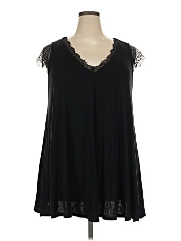 Roaman's Sleeveless T-Shirt (view 1)