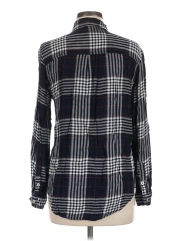 Forever 21 Long Sleeve Button-Down Shirt (view 2)