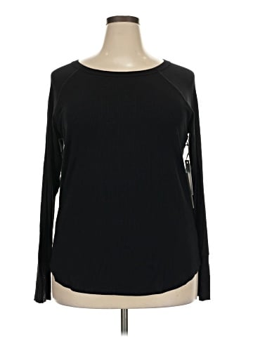 Nine Britton Long Sleeve T-Shirt (view 1)