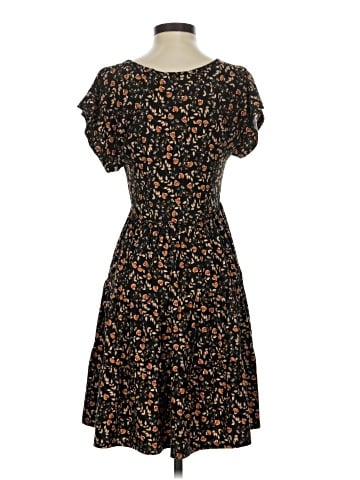 Urban Outfitters Casual Dress (view 2)