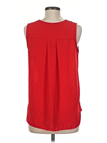 Violet & Claire Sleeveless T-Shirt (view 2)