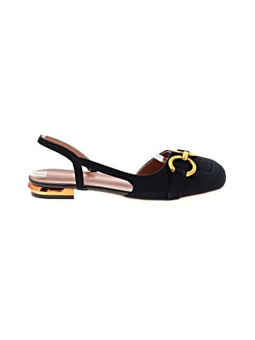Unbranded Flats (view 1)