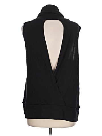 BB Dakota Sweater Vest (view 2)